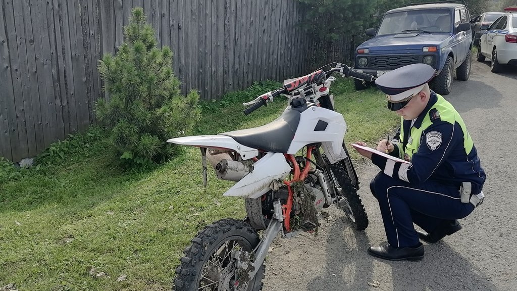 В&nbsp; Серове 14-летняя девочка на мотоцикле попала в ДТП (ФОТО)