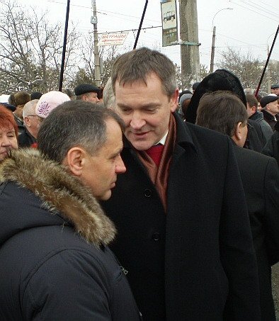 Новый Регион: В Симферополе Колесниченко, Константинов, Бабенко вместе с тягнибоковцами и филаретовцами почтили Шевченко (ФОТО)