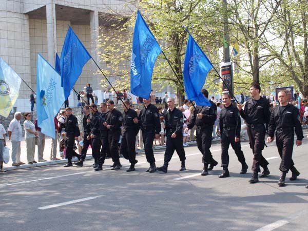 Новый Регион: В Симферополе 1 мая отметили самой массовой демонстрацией за последние годы (ФОТО, ВИДЕО)