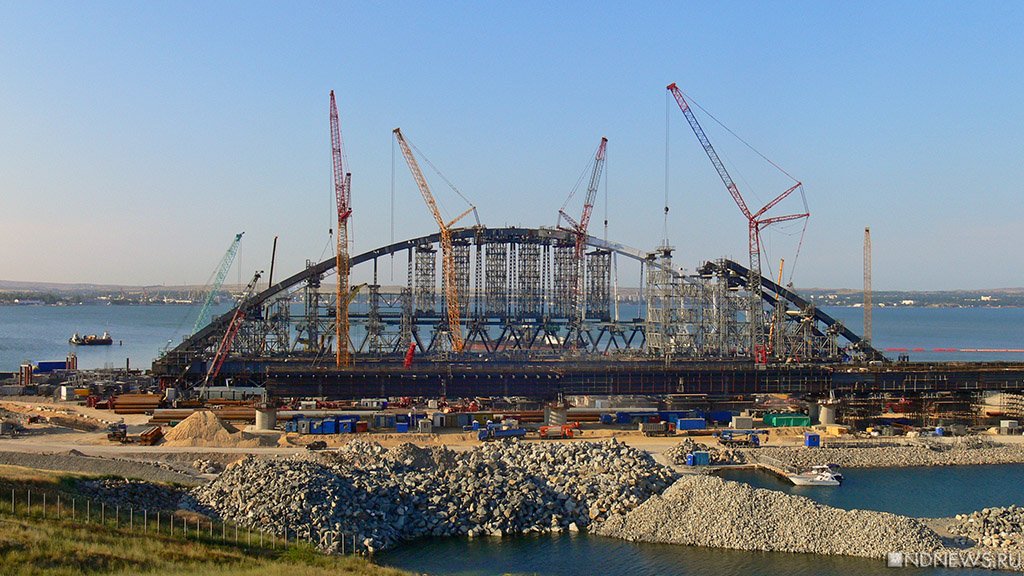 Немецкую компанию наказали за участие в строительстве Крымского моста