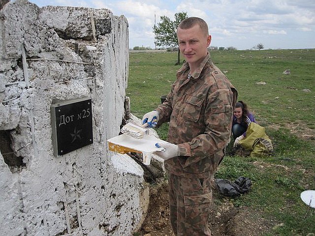 Новый Регион: Общественники собираются установить к 9 мая мемориальные таблички на ДОТах, защищавших Севастополь (ФОТО)