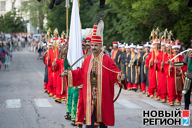 Новый Регион: В Севастополе открылся фестиваль военных оркестров (ФОТО)