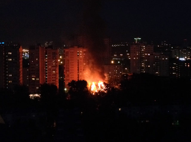 Новый Регион: В Екатеринбурге горит медицинский центр Бабур (ФОТО)
