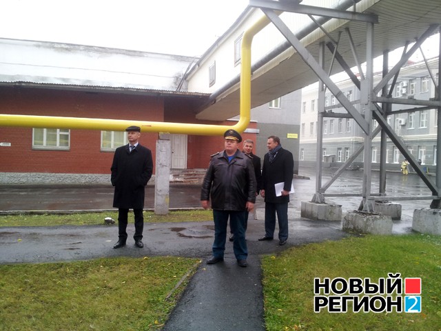 Новый Регион: На майонезном складе в Екатеринбурге все утро ликвидировали утечку аммиака (ФОТО, ВИДЕО)