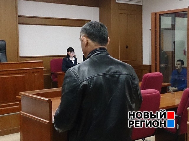 Новый Регион: Летающий хач и белый патруль: в Екатеринбурге судят последнего члена банды скинхедов Фольксштурм (ФОТО)