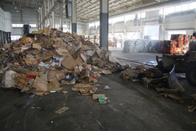 Новый Регион: Евгений Ройзман и депутаты гордумы изучили проблему сортировки мусора (ФОТО)