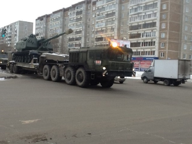 Новый Регион: Жителей Екатеринбурга напугала военная техника на Эльмаше (ФОТО)