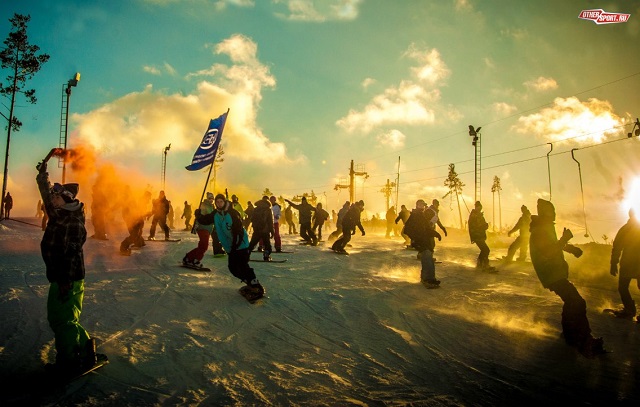 Новый Регион: На Уктусе пройдет массовый спуск сноубордистов с дымовыми факелами (ФОТО)