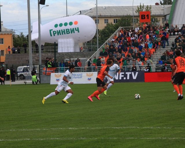 Новый Регион: День футбола в Екатеринбурге: матч Урал – Зенит, открытие новой арены и шествие болельщиков