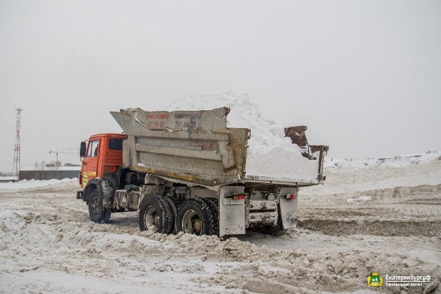 Новый Регион: На полигоны Екатеринбурга вывезли уже 700 тысяч тонн снега