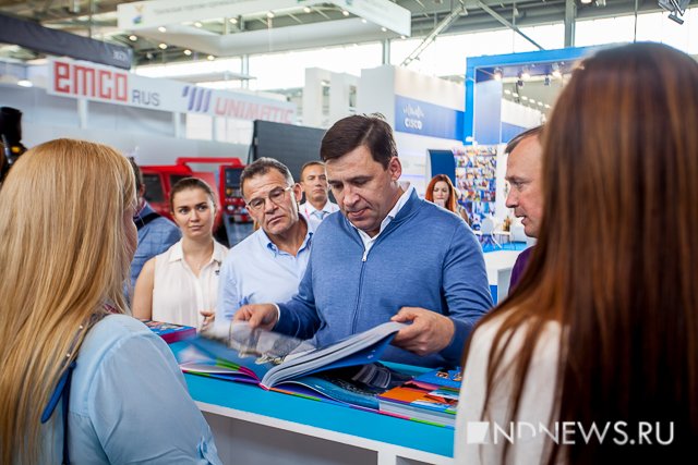 Зубы, телепортация и незаконно вырубленные деревья – что показали Куйвашеву на Иннопроме (ФОТО)