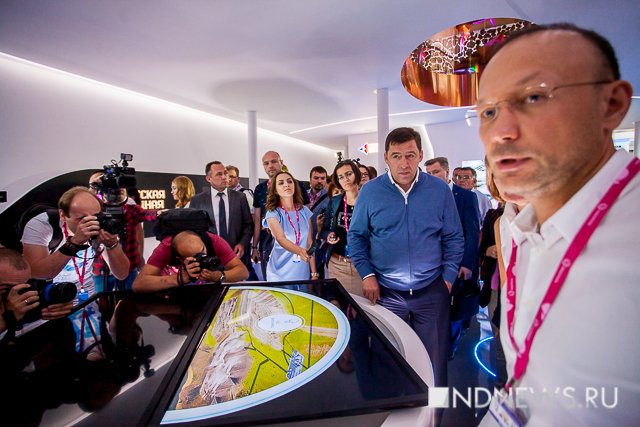 Зубы, телепортация и незаконно вырубленные деревья – что показали Куйвашеву на Иннопроме (ФОТО)