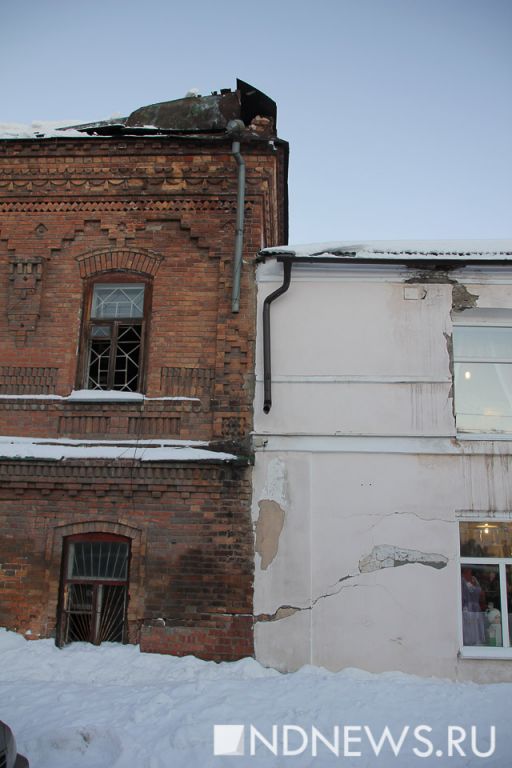 Новый День: Обрушившееся в Ирбите здание уничтожило уникальные экспонаты XIX века (ФОТО)
