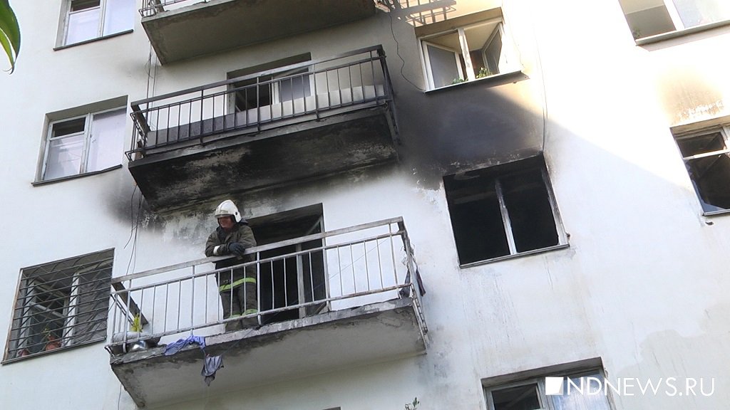 Из горящей 9-этажки эвакуировали 50 человек. Есть пострадавший
