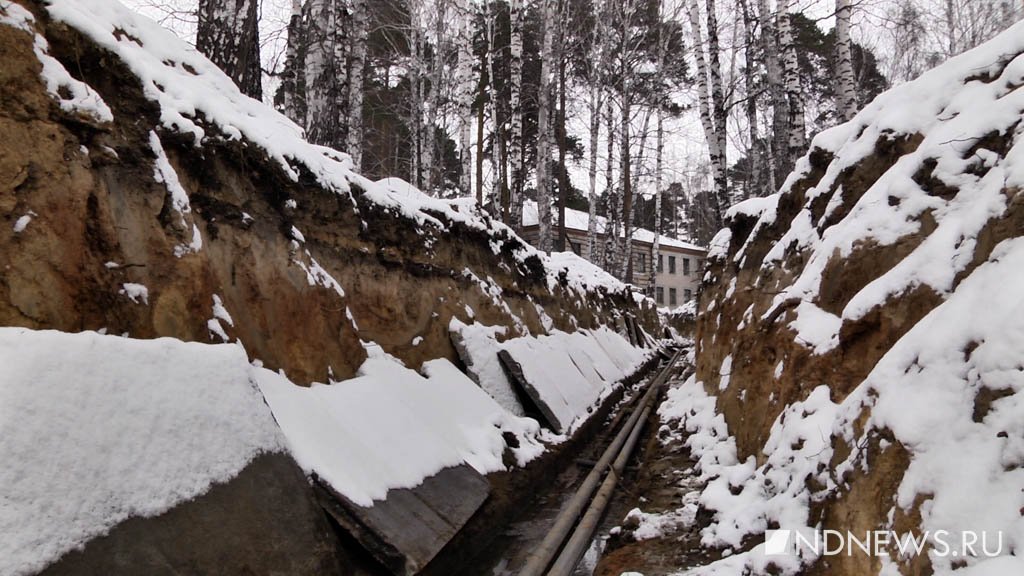 В Белоярском насмерть засыпало землей рабочего, чинившего канализацию