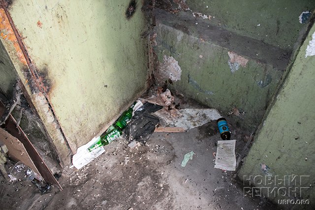 Коммунальный триллер: в Челябинске не признают ветхо-аварийным дом, в котором рушатся стены, проваливаются полы, а вода льет изо всех щелей (ФОТО, ВИДЕО)