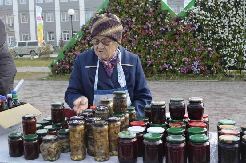 Новый Регион: В Якутске идет Праздник варенья (ФОТО)