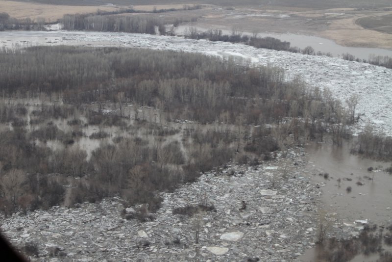 Новый День: Алтай уходит под воду. Подтоплены 55 населенных пунктов. Нависла угроза перелива дамбы