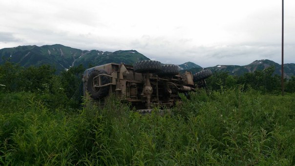 Новый Регион: Туристический грузовик перевернулся на Камчатке (ФОТО)