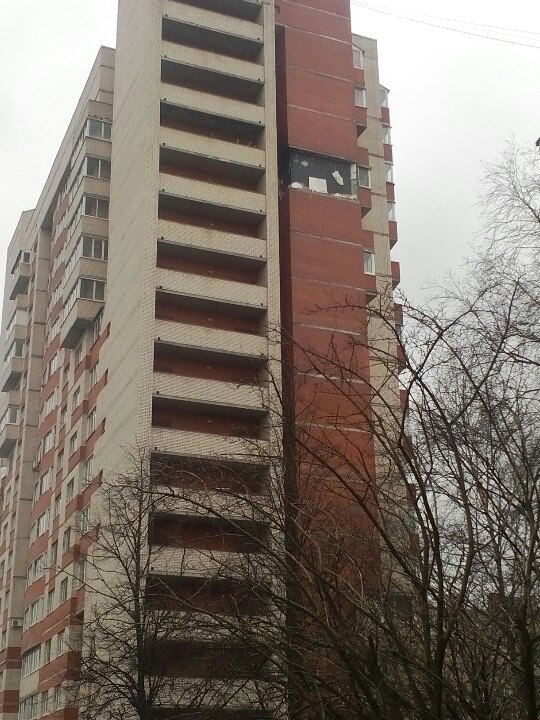 Новый День: В Санкт-Петербурге в многоэтажке прогремел взрыв (ФОТО, ВИДЕО)