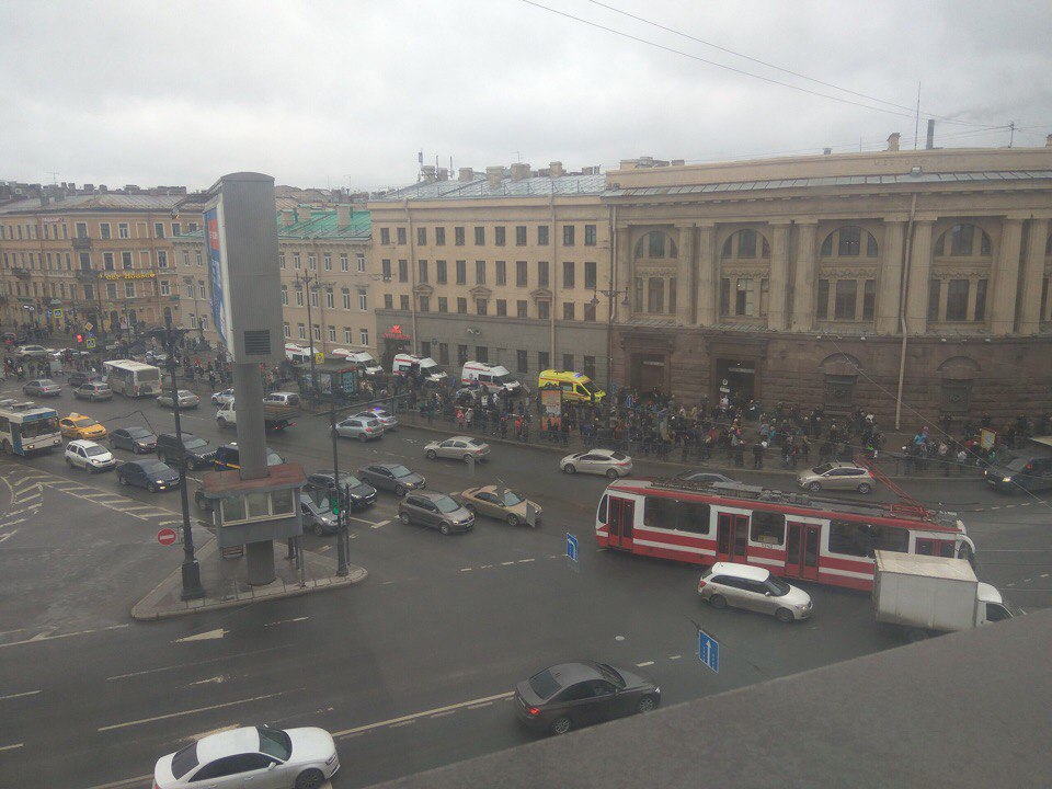 Новый День: В метрополитене Санкт-Петербурга прогремел взрыв (ФОТО)