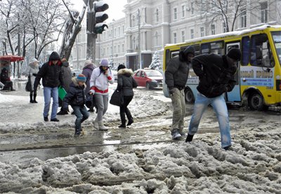 Новый Регион: В Одессе продолжают расчищать улицы после снегопада (ФОТО)