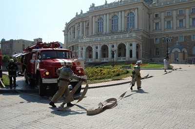 Новый Регион: В одесском Оперном театре тушили пожар (ФОТО)