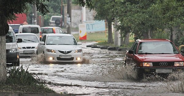 Новый Регион: Улицы Одессы затопил очередной тропический ливень (ФОТО, ВИДЕО)