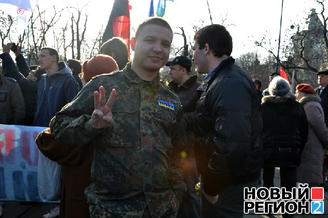 Новый Регион: В Одессе в День Соборности подрались свободовцы и антифашисты (ВИДЕО, ФОТО)