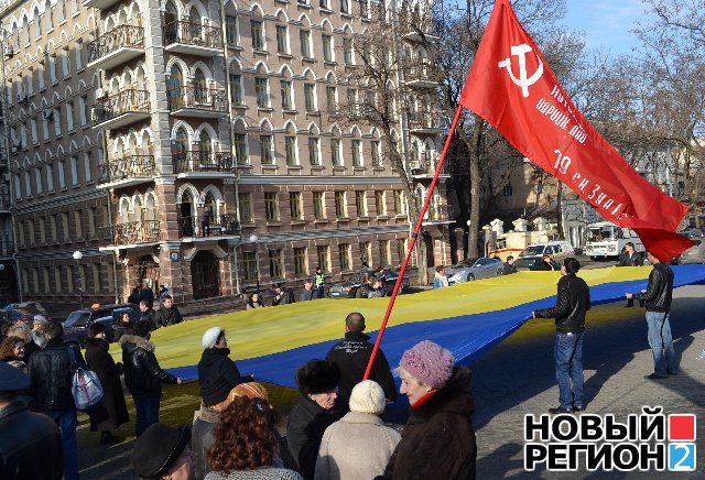 Новый Регион: В Одессе в День Соборности подрались свободовцы и антифашисты (ВИДЕО, ФОТО)