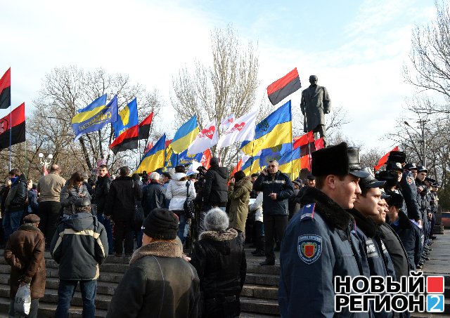 Новый Регион: В Одессе в День Соборности подрались свободовцы и антифашисты (ВИДЕО, ФОТО)