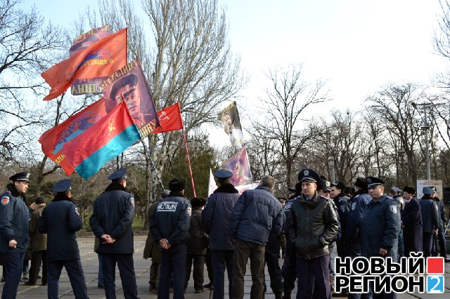 Новый Регион: В Одессе в День Соборности подрались свободовцы и антифашисты (ВИДЕО, ФОТО)