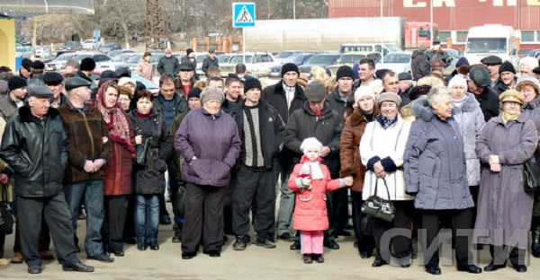 Новый Регион: В Измаиле прошла акция протеста портовиков против массовых увольнений (ФОТО, ВИДЕО)