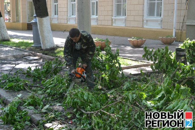 Новый Регион: Одесса вторые сутки в нокауте после урагана – власти беспомощны (ВИДЕО, ФОТО)