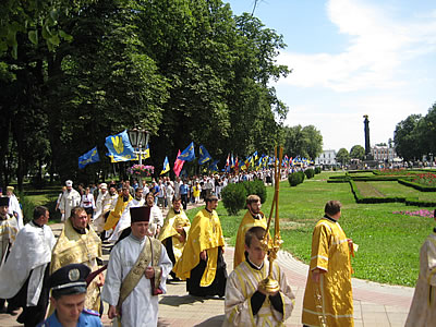 Новый Регион: Мазепа победил!: Украинские националисты провели свои мероприятия по поводу 300-летия Полтавской битвы