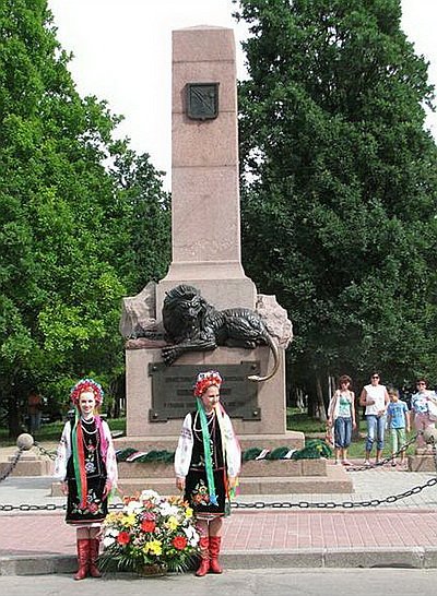 Новый Регион: В Полтаве восстановят памятник с двухглавым орлом (ФОТО)