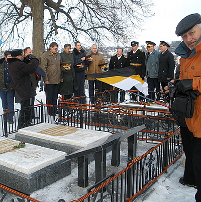 Новый Регион: Спецназ снёс палаточный городок протестующих на Майдане (ФОТО, ВИДЕО)