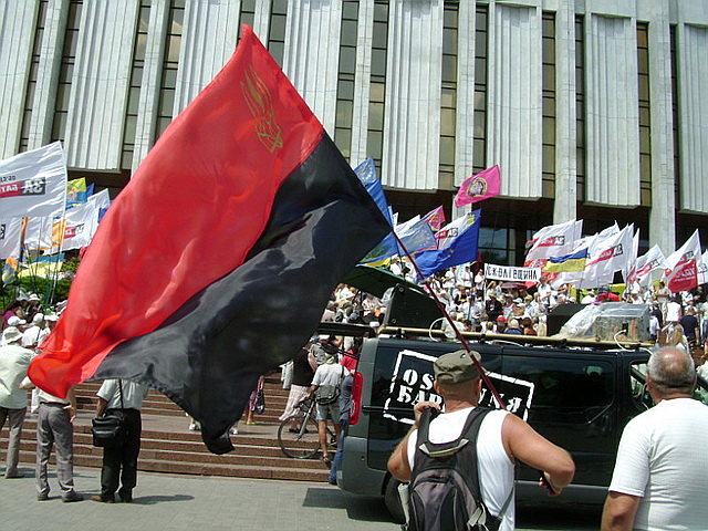 Новый Регион: Митинг против русского языка в Киеве может быть разогнан вечером в пятницу (ФОТО, ВИДЕО)