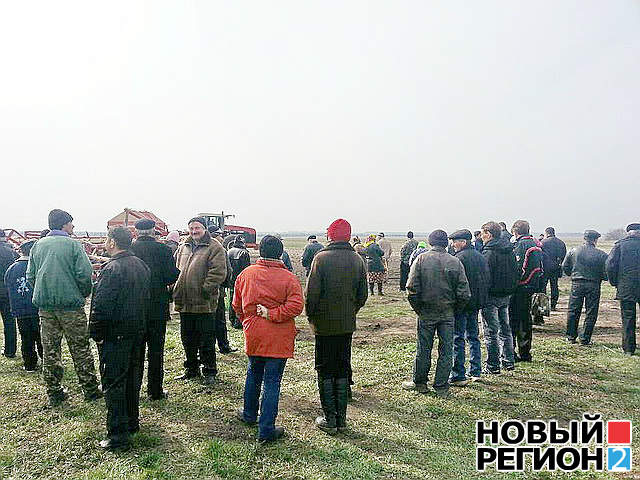 Новый Регион: В Николаевской области проходит акция в поддержку агробарона Корнацкого (ФОТО)