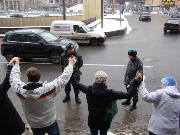 Новый Регион: В 14:00 в Москве начался флеш-моб За честные выборы! (ФОТО, ВИДЕО)