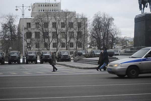 Новый Регион: В Москве ОМОНом перекрыты центральные площади