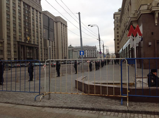 Новый Регион: Полиция полностью оцепила Манежную площадь (ФОТО)