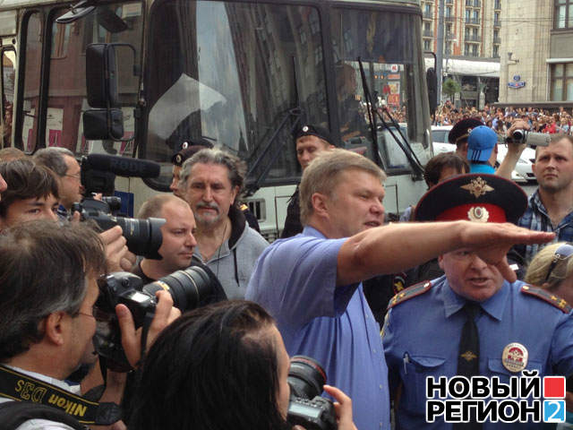 Блогосфера: Алеша, беги в Лондон, пока отпустили (ФОТО, ВИДЕО) / От временного освобождения Навального в стране ничего не изменилось