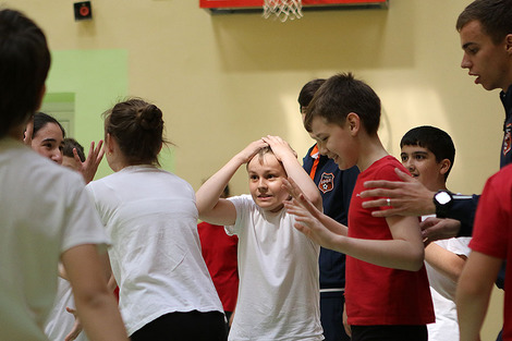 Гимназистам в Екатеринбурге заменили физкультуру футболом (ФОТО)