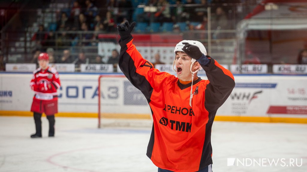 Футбольный «Урал» уступил хоккейному «Автомобилисту» в самом странном и смешном матче года (ФОТО)