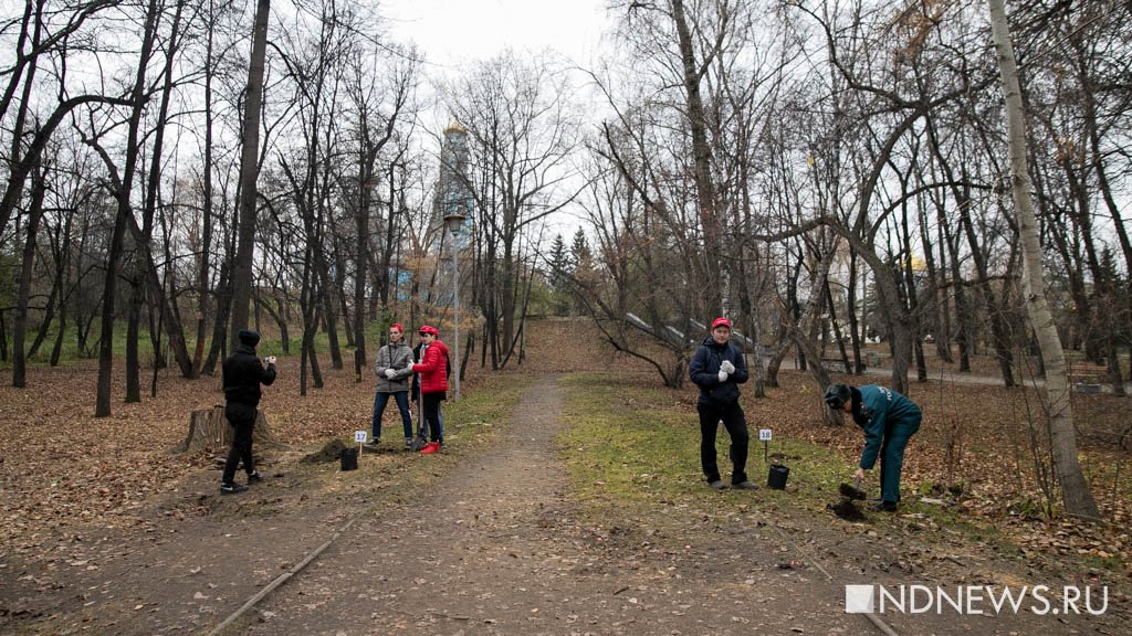 Спецназовцы захватили парк Дворца пионеров и увековечили память своих героев (ФОТО)