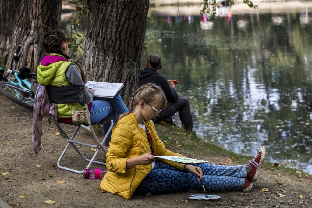 Новый День: Горожан научат рисовать на воде и вышивать гладью – в Харитоновском парке пройдет Большой пленэр (ФОТО)