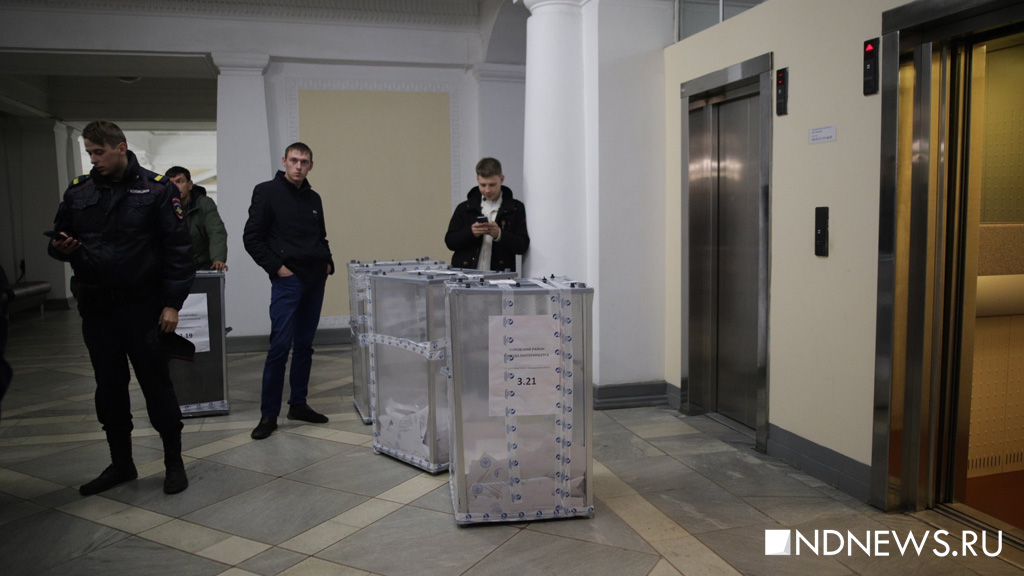 В Екатеринбурге проходит общегородской опрос по выбору площадки под храм Екатерины (онлайн-трансляция, ФОТО)