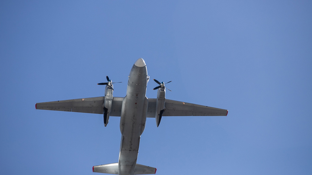 В небе над Екатеринбургом прошел авиапарад в честь Дня Победы (ФОТО, ВИДЕО)