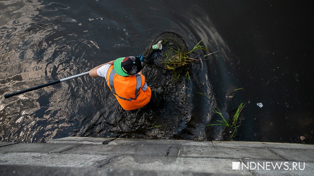 «26 тонн мусора за два месяца», – что нашли в Городском пруду (ФОТО)